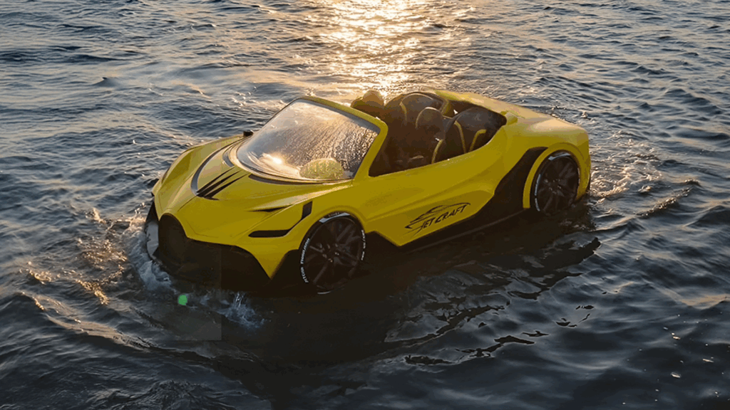 LUMGA Jetcar 3D design showcasing sleek aerodynamics and marine engineering.
