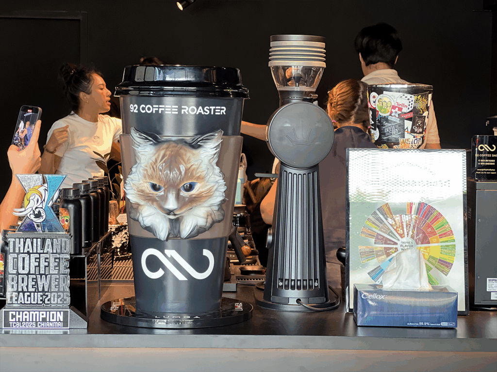 High-quality Lumga 3D model of cat head cup for professional 3D printing